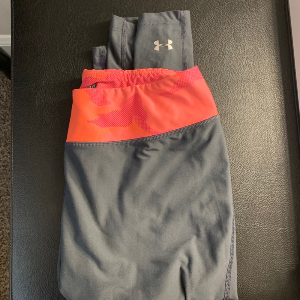 Under Armour Cropped Leggings
